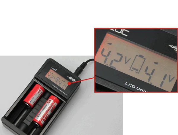 Efest LUC Ladegerät + 4x Efest Lila IMR 18350 - 700mAh + Box