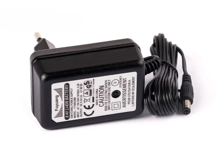Fuyuang 7,2 - 7,4V (8,4V ± 0,05) 2S Li-Ion-Ladegerät + DC-Stecker